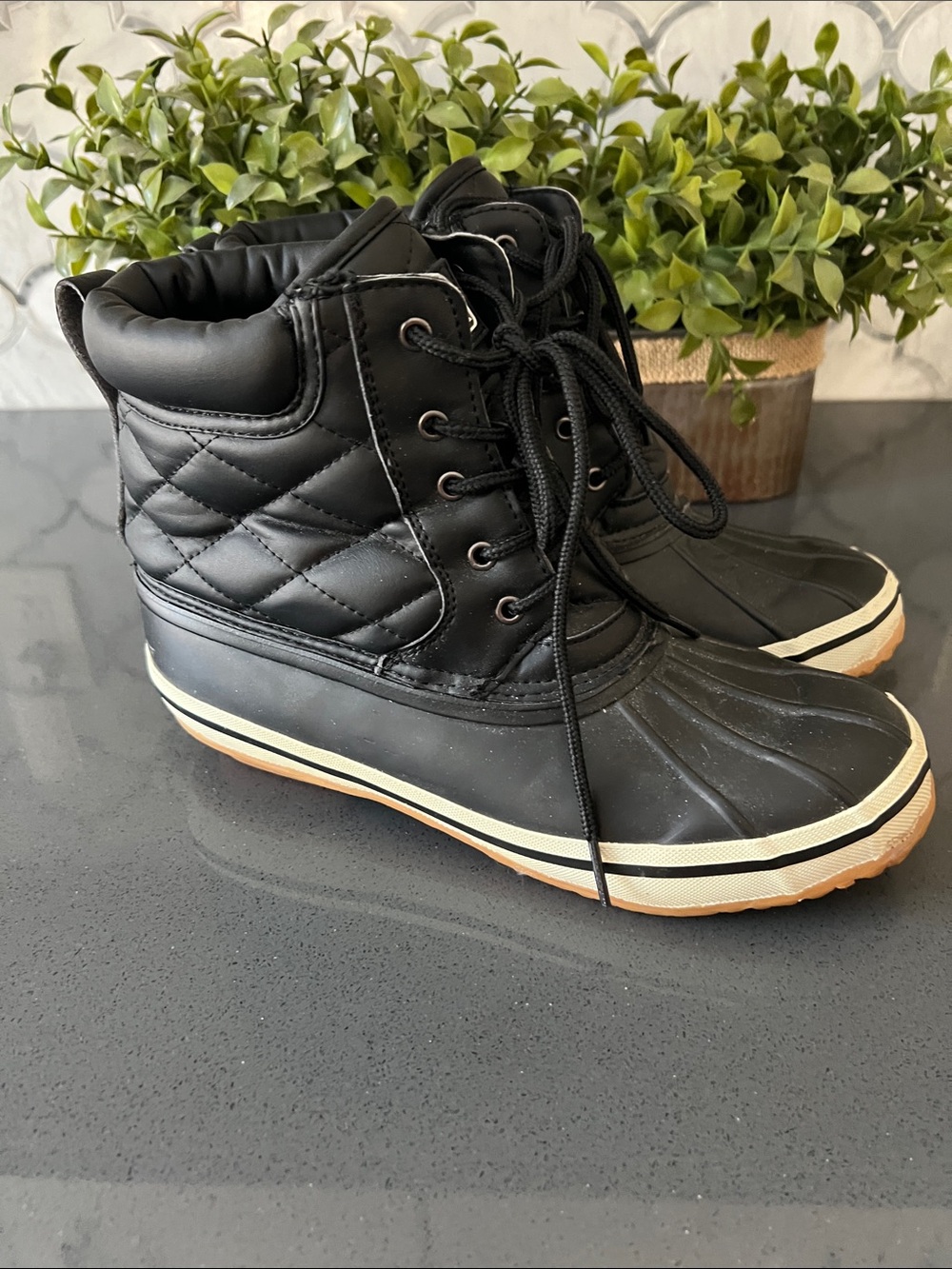 Women’s Quilted Lace-Up Black Duck Boots with Gum Sole